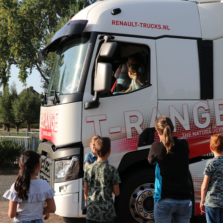 Veilig op Weg! Blijf uit de dode hoek