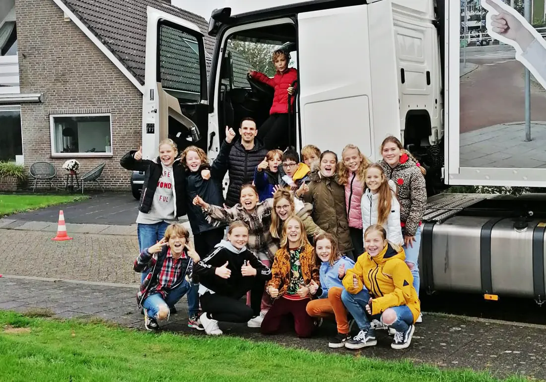 Veilig op Weg! Blijf uit de dode hoek